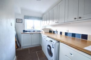 Utility room- click for photo gallery